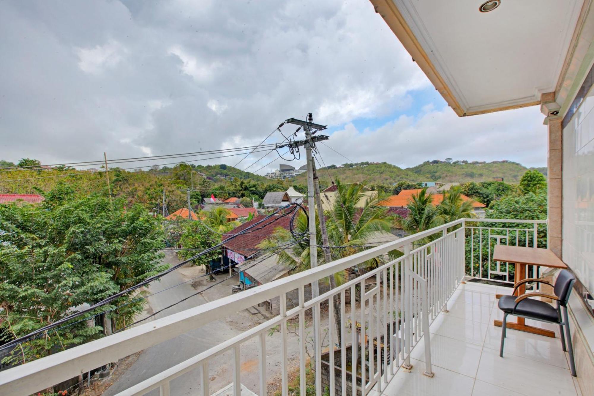 Oyo 2463 Bali Balangan Hotel Jimbaran Eksteriør billede